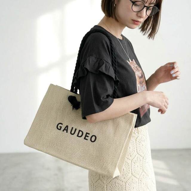 雑材ロゴスクエアトートバッグ