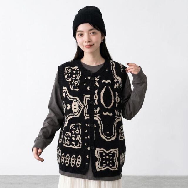 総柄ボタンベスト