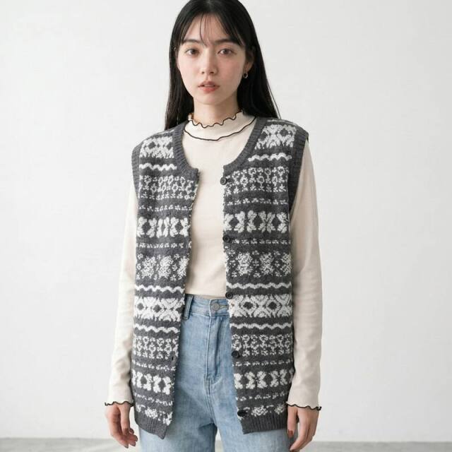 総柄ボタンベスト