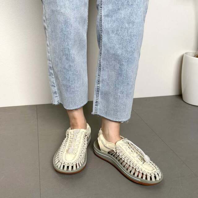 スニーカーサンダル