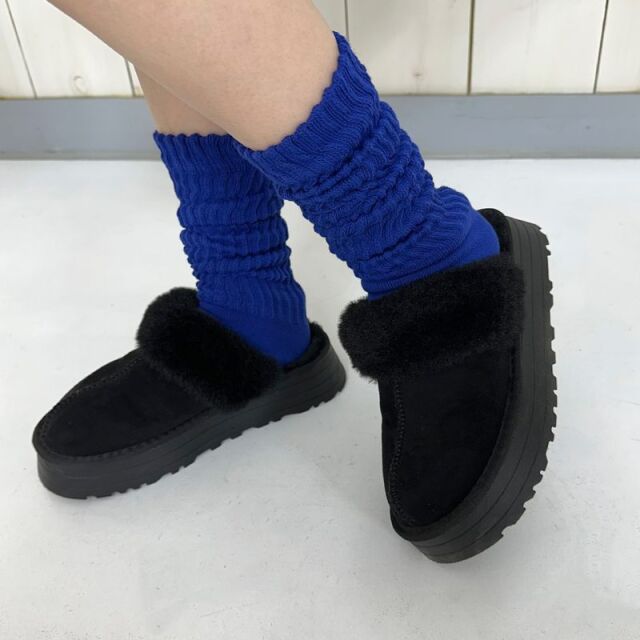 カラールーズソックス