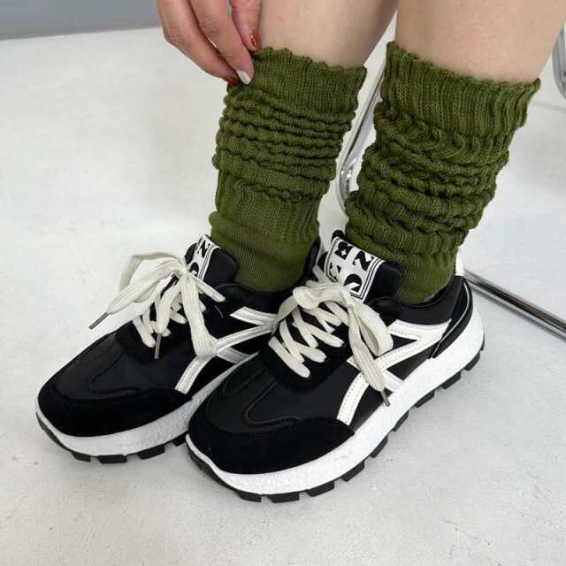 カラールーズソックス