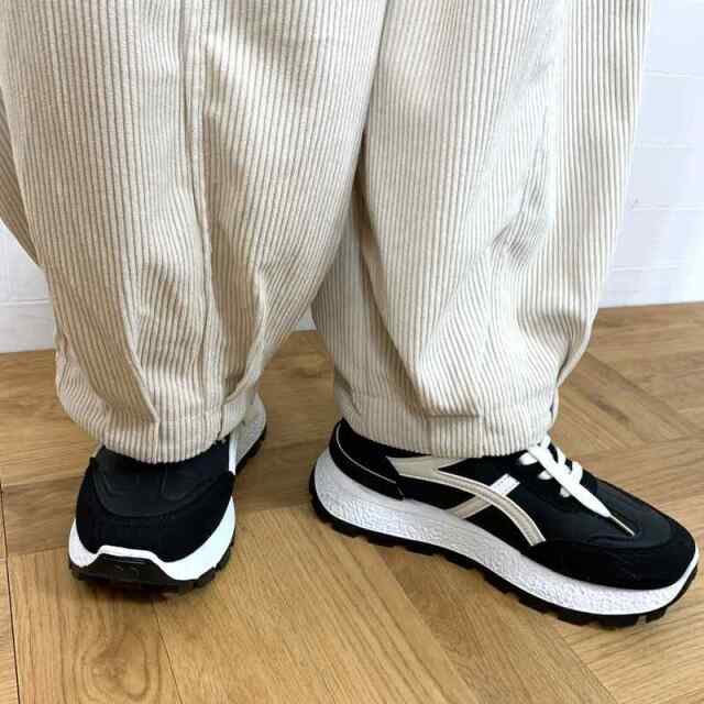コールカーブパンツ
