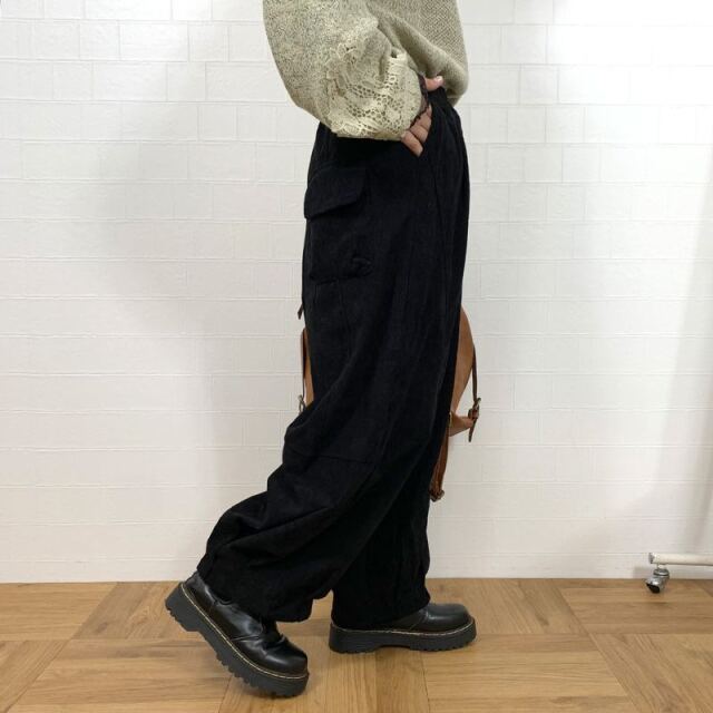 コールカーブパンツ