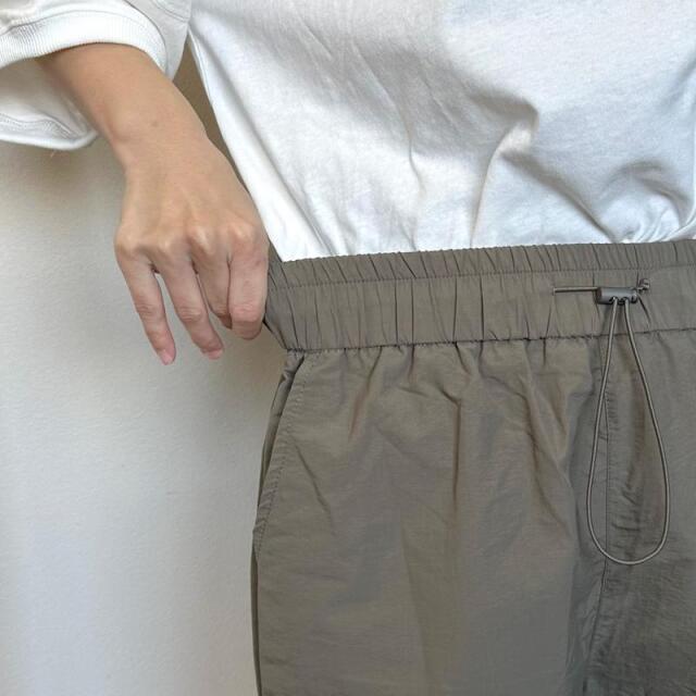 タックカーゴパンツ