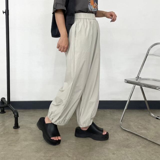 CRB 裾ギャザーナイロン風パンツ|TiMTiMオンラインストア