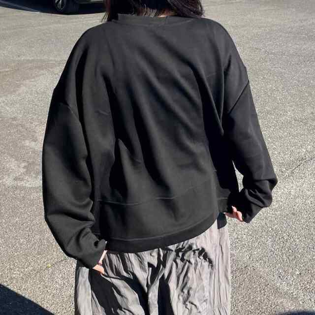 刺繍貼付プルオーバー