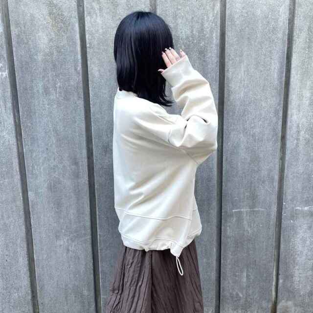 刺繍貼付プルオーバー