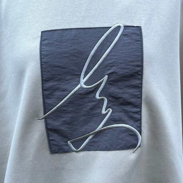 刺繍貼付プルオーバー