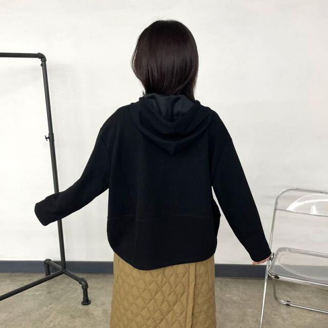 コクーン切替プルオーバーパーカー