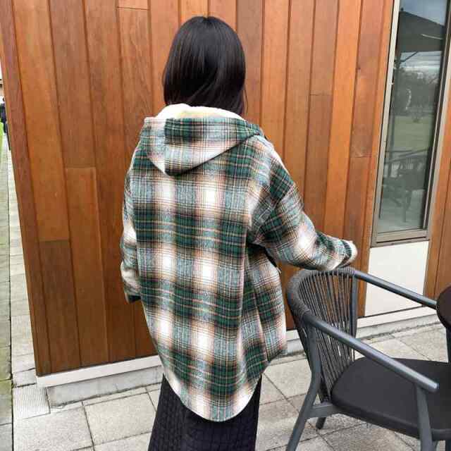 暖チェックフードシャツ