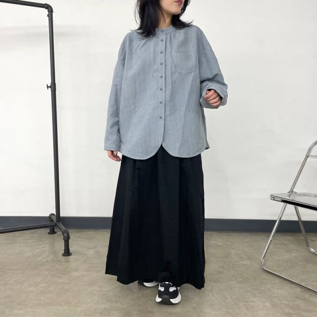 薄ツイル裾タックコクーンスカート