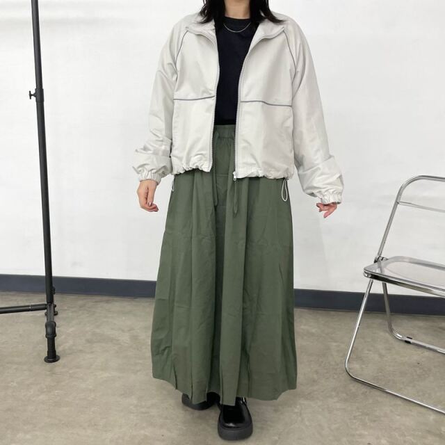 薄ツイル裾タックコクーンスカート