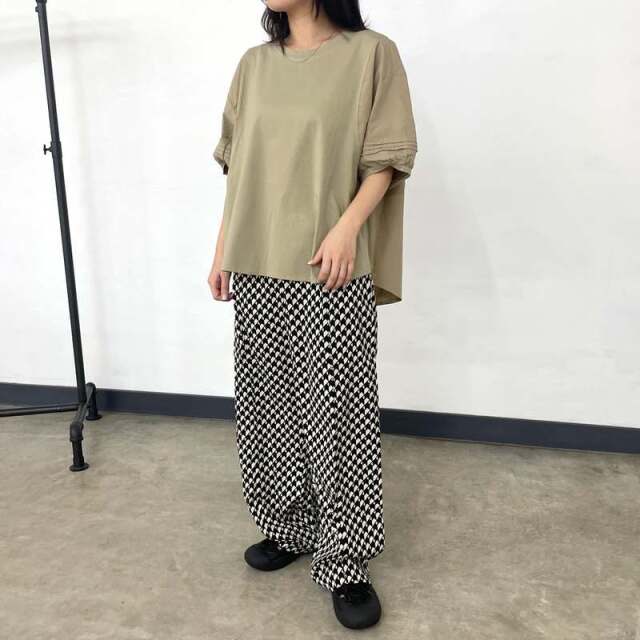 布帛切替プルオーバー