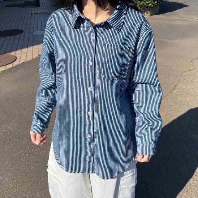 デニムシャツ
