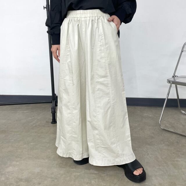 裾フリルツイルパンツ