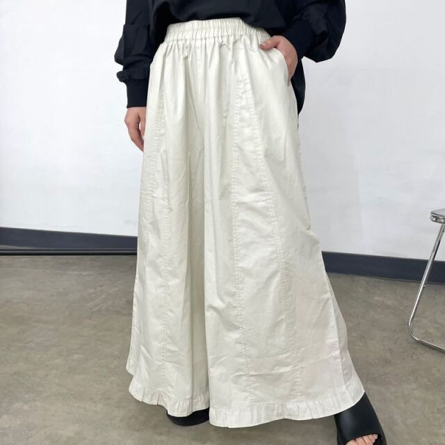 裾フリルツイルパンツ