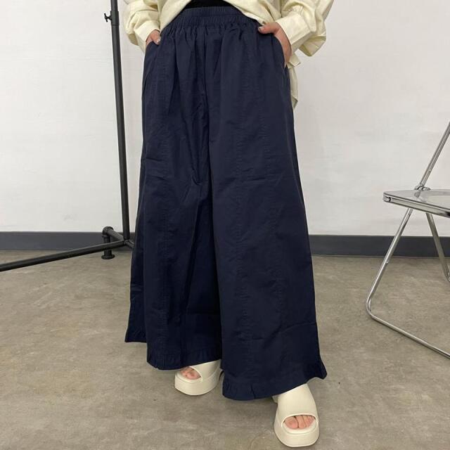 裾フリルツイルパンツ
