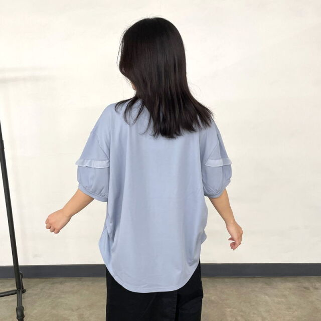 袖フリル花モチーフT