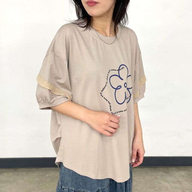 袖フリル花モチーフT