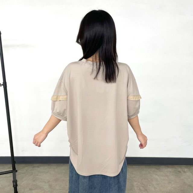 袖フリル花モチーフT