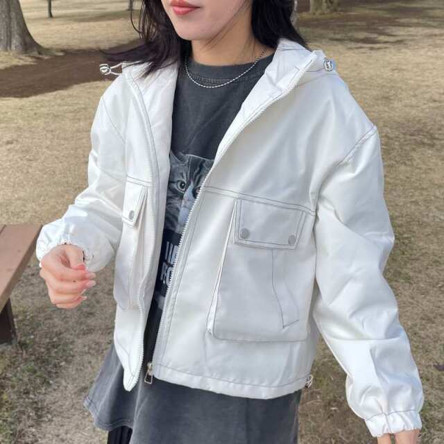 ステッチマウンテンパーカー