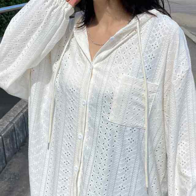 レースフードシャツ