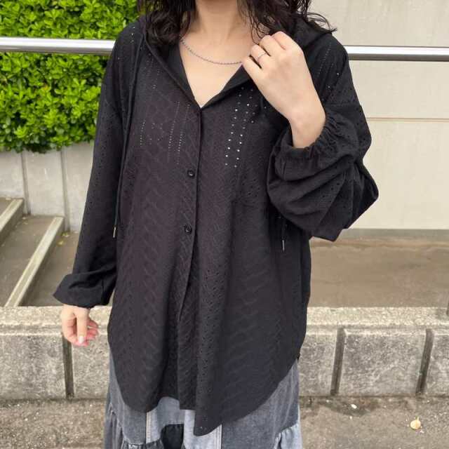 レースフードシャツ