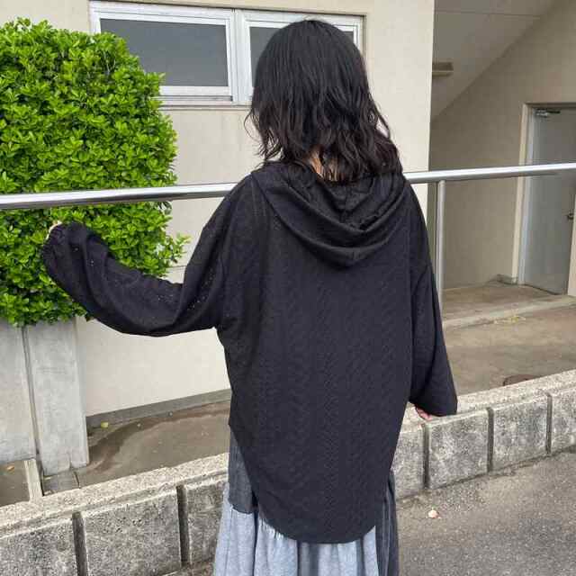 レースフードシャツ