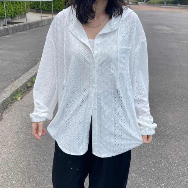 レースフードシャツ