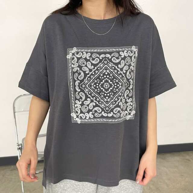 ペイズリーTシャツ