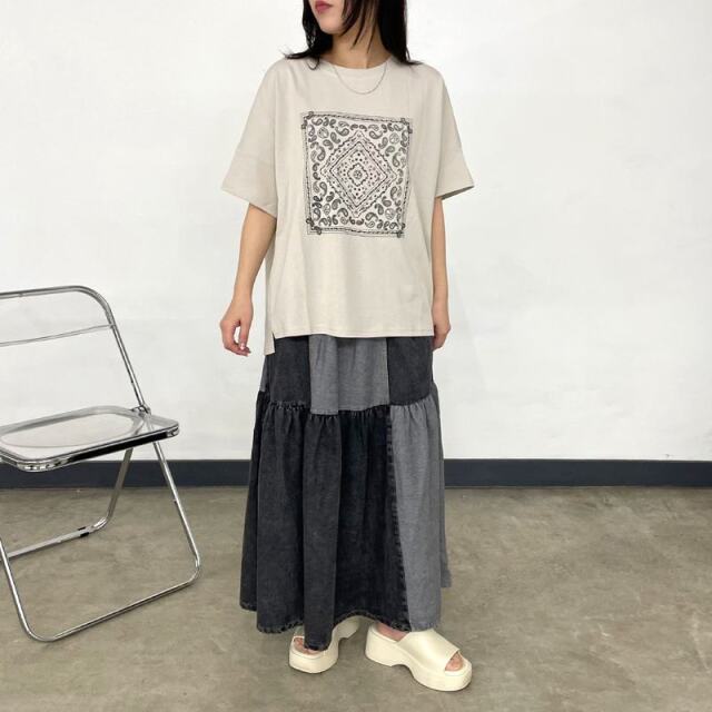 ペイズリーTシャツ