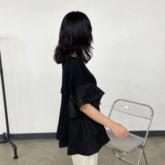 プリーツ切替プルオーバー