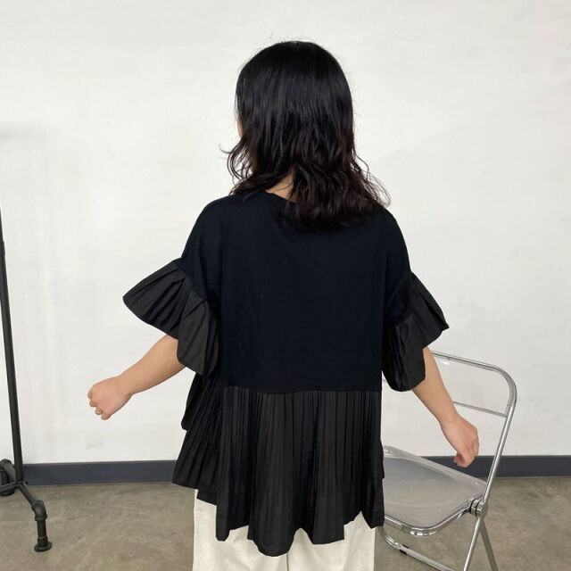 プリーツ切替プルオーバー