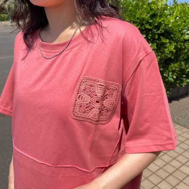 クロシェ貼付プルオーバー
