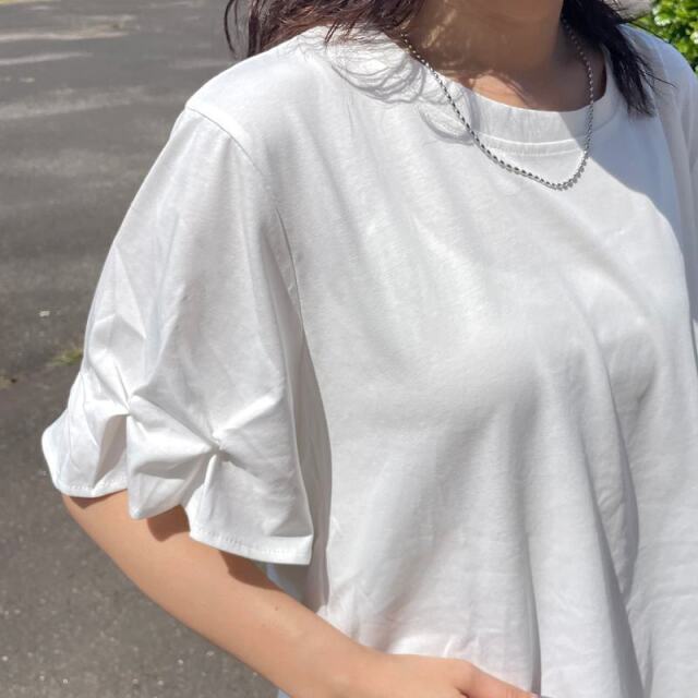 袖ネジリプルオーバー