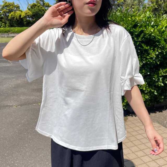 袖ネジリプルオーバー