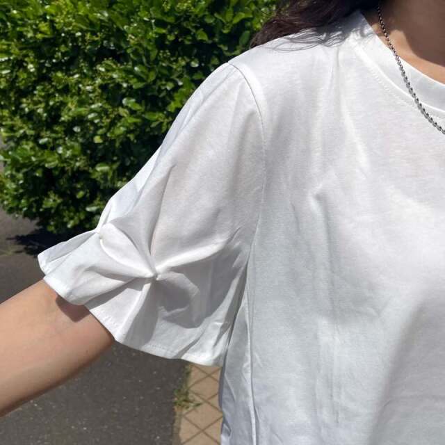袖ネジリプルオーバー