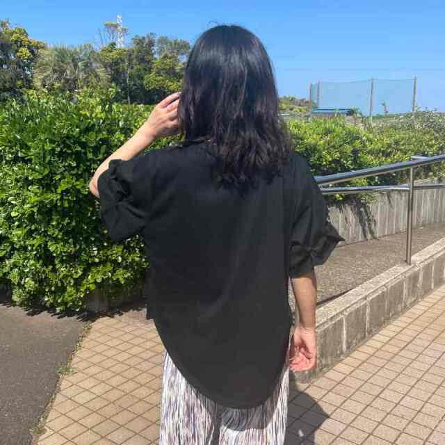 袖ネジリプルオーバー