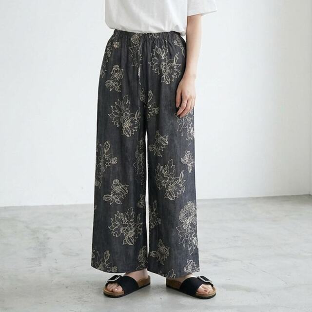 柄ワイドパンツ