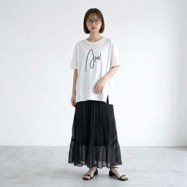 刺繍ロゴ貼付プルオーバー