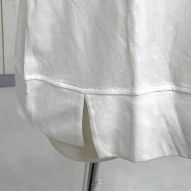 刺繍ロゴ貼付プルオーバー