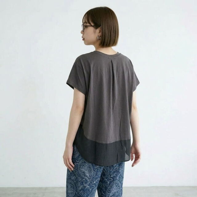 布帛切替プルオーバー
