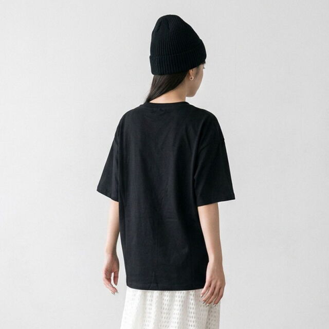 刺繍貼付ドロストプルオーバー