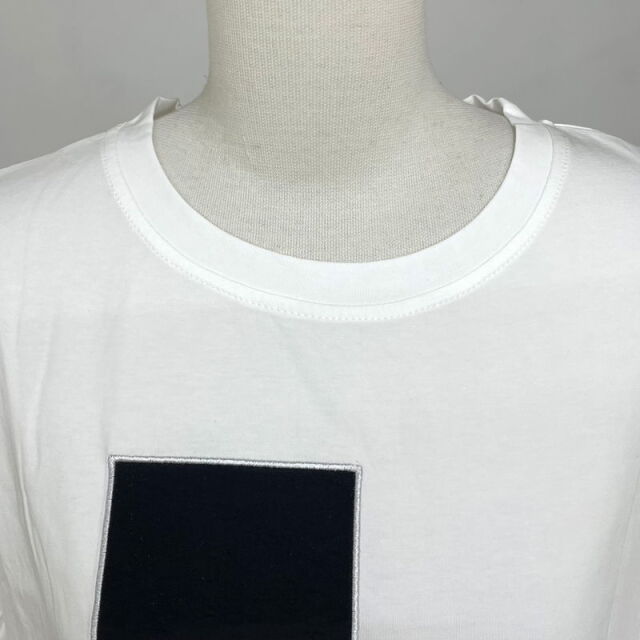 刺繍貼付ドロストプルオーバー