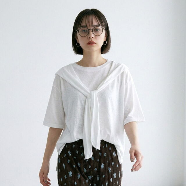 肩巻きデザインTシャツ