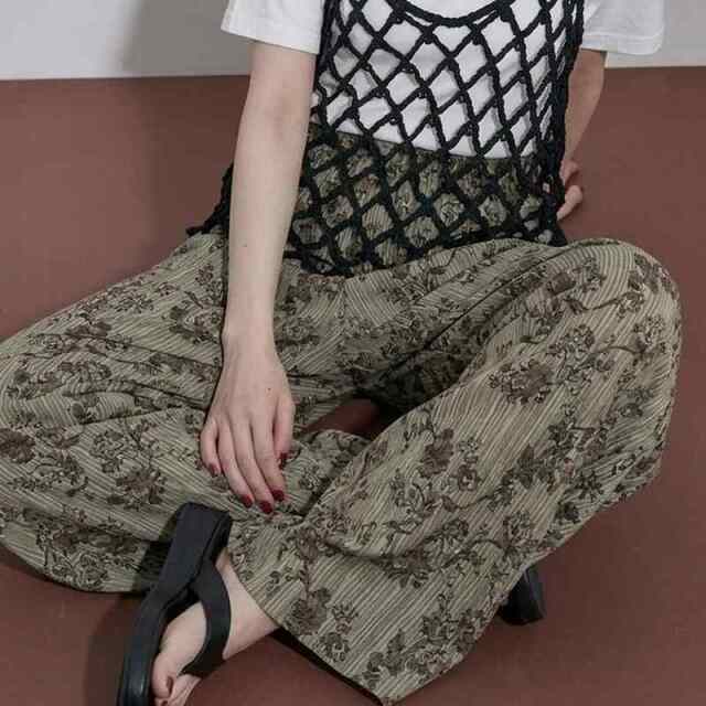 柄プリーツパンツ