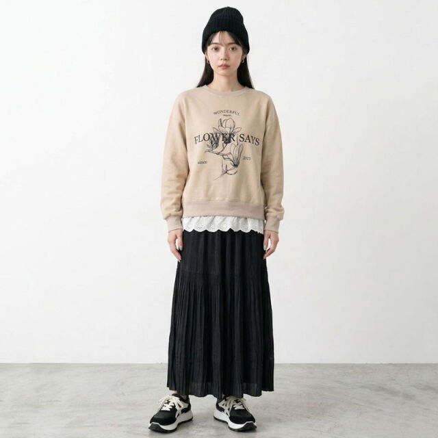 裾レースプリントプルオーバー
