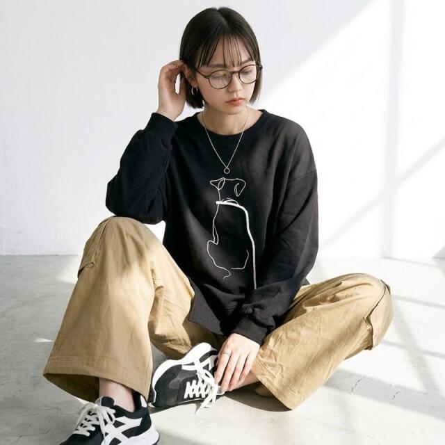 線ドッグ刺繍プルオーバー