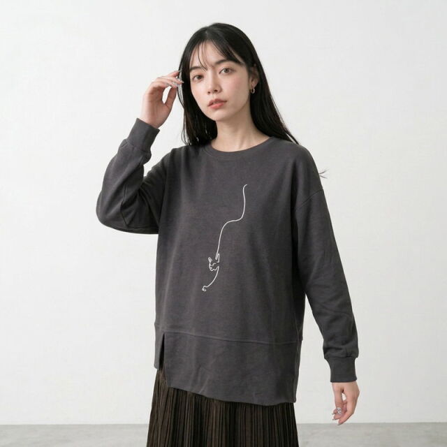 線ネコ刺繍プルオーバー